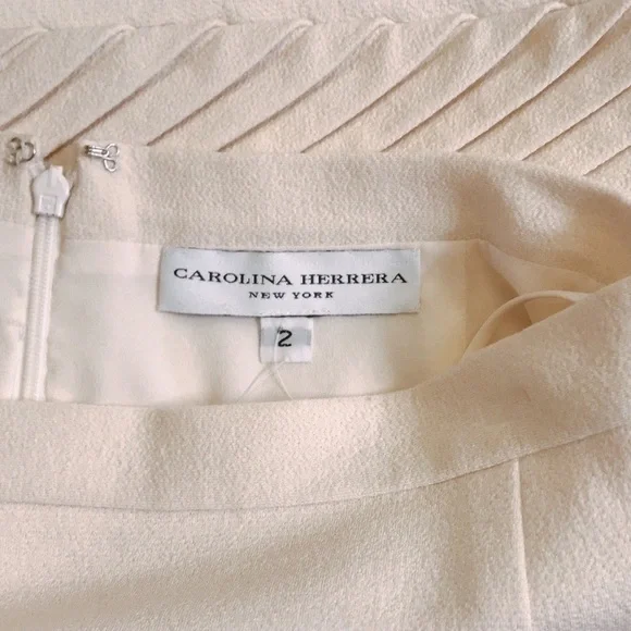 CAROLINA HERRERA Vintage Tiered Pencil Skirt - Picture 6 of 7